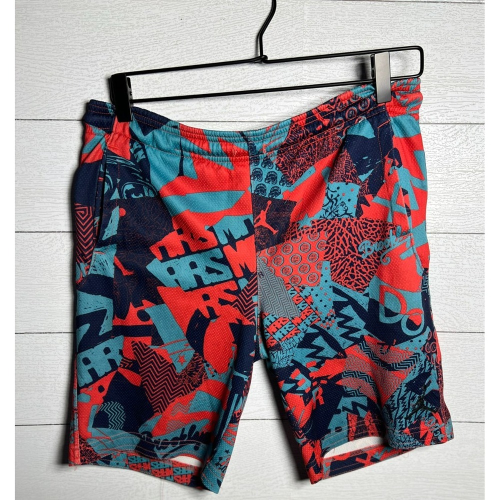Nike Air Jordan Boys Medium 10-12 Dri-Fit Mesh Basketball Shorts Grafitti